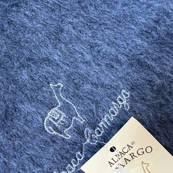 Alpaca Camargo Scarf Solid Gray Rectangle Fluffy Soft Fringe 9"  x  67 " Peru - Picture 4 of 5